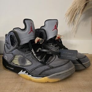 Size 10- OFF-WHITE x Jordan 5 Retro SP Muslin Black Metallic